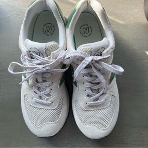 New Balance Classic Men’s  White and Green Trainers